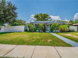 601 Briarcliff Dr, Valrico, FL 33594