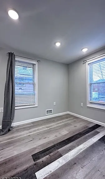 77 Rector St — Photo 10