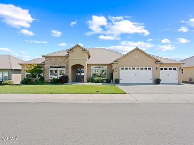 7506 Lyons Ln, Yakima, WA, 98903
