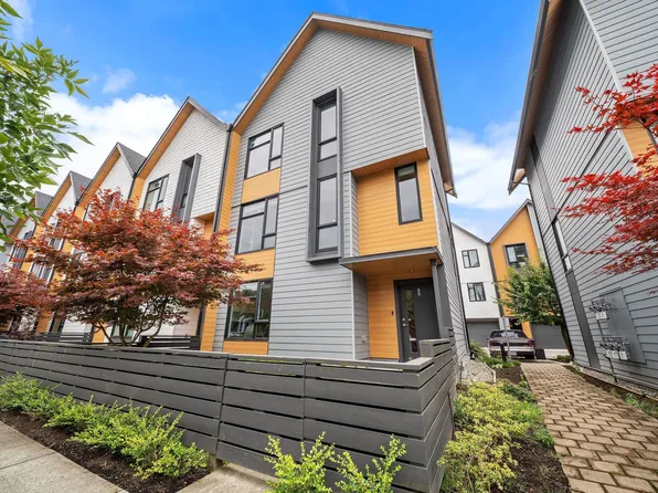 16685 25th Ave #50, Surrey, BC V3Z 0Z4
