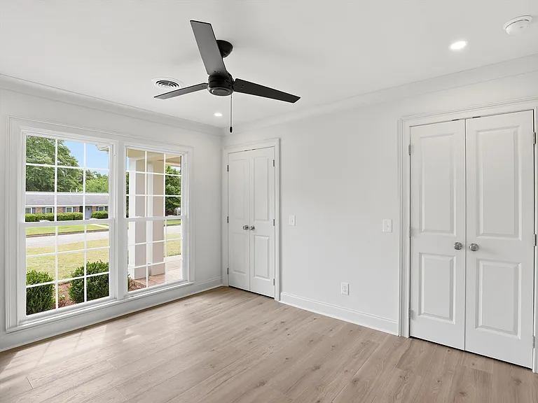 300 Kimberly Dr — Photo 14