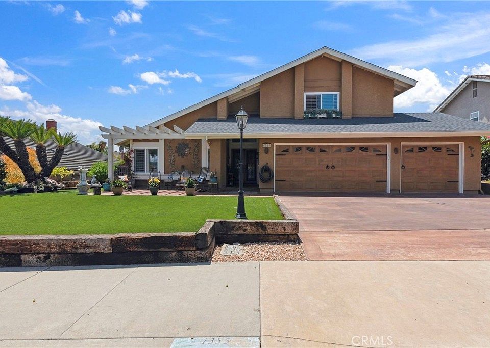 1st image of 1355 Knoll Dr