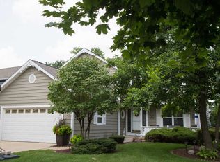 2 Sylvan Ct, Elk Grove Village, IL 60007