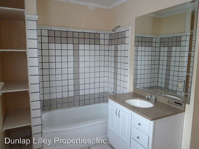 1st image of 227 N Roberson St