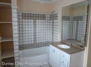 227 N Roberson St, Chapel Hill, NC 27516