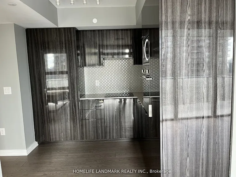 11 Wellesley St W #1405 — Photo 4