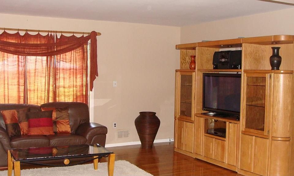 2nd image of 2504 Balmoral Ct #2504