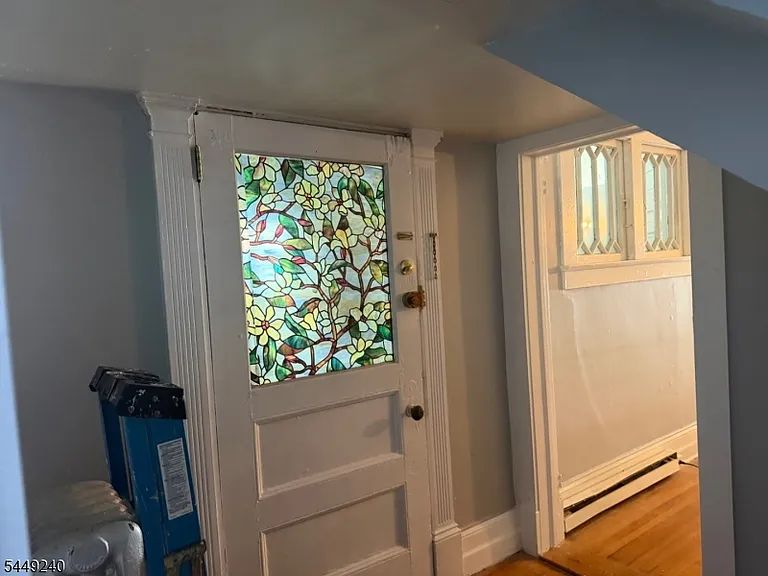 324 Claremont Ave — Photo 7