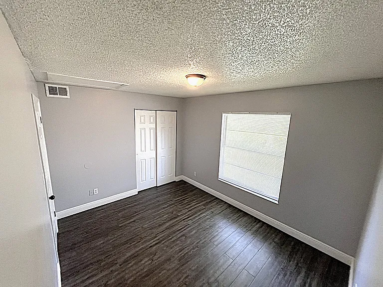 Villas Of Oakdale — Photo 8