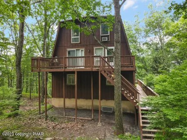 2173 Autumn Ct, East Stroudsburg, PA 18302