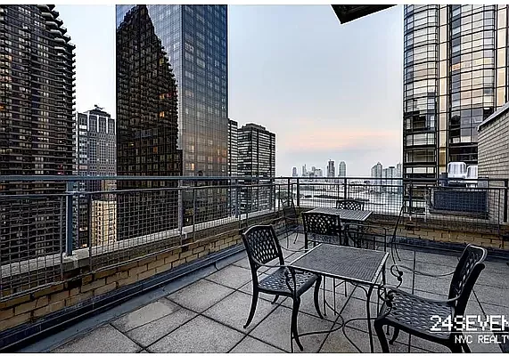 Rented by Brooklyn Heights Real Estate Inc | media 24