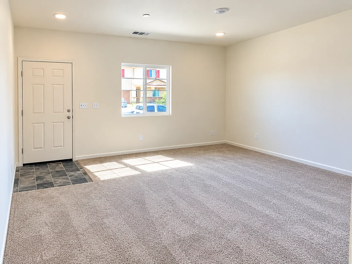 4 bed, 2.5 bath, 2245 sqft, $2,500 — Photo 3