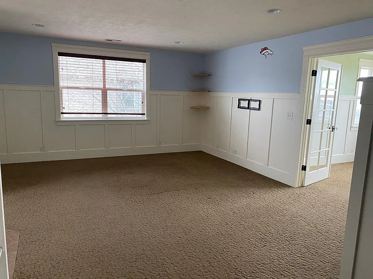 1611 E Timoney Rd — Photo 31