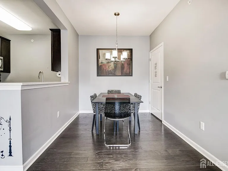 643 Strassle Way #643 — Photo 7