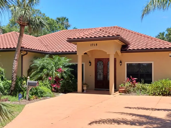 1715 John Anderson Dr, Ormond Beach, FL 32176