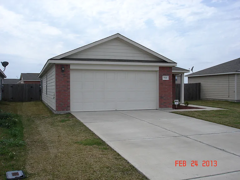 Sunrise Meadow Dr — Photo 1
