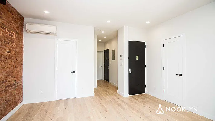 Rented by Nooklyn NYC LLC | media 13