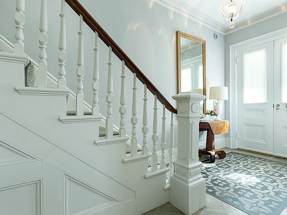 3rd image of 43 Waverly St