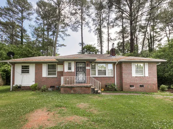 829 Martinwood Ln, Birmingham, AL 35235