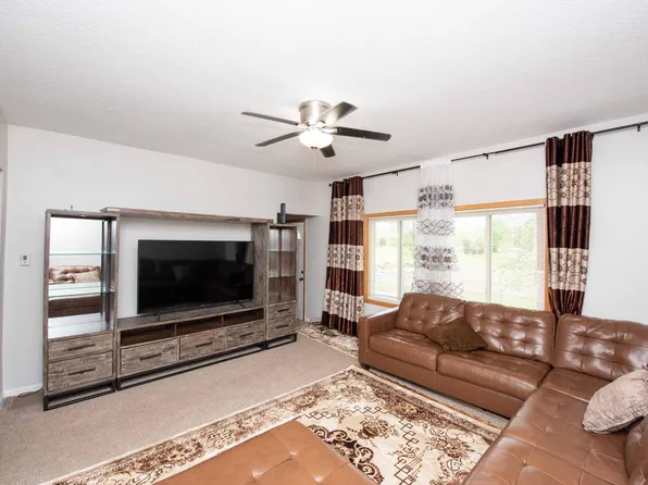 21 Magnolia Ave E, Saint Paul, MN 55117
