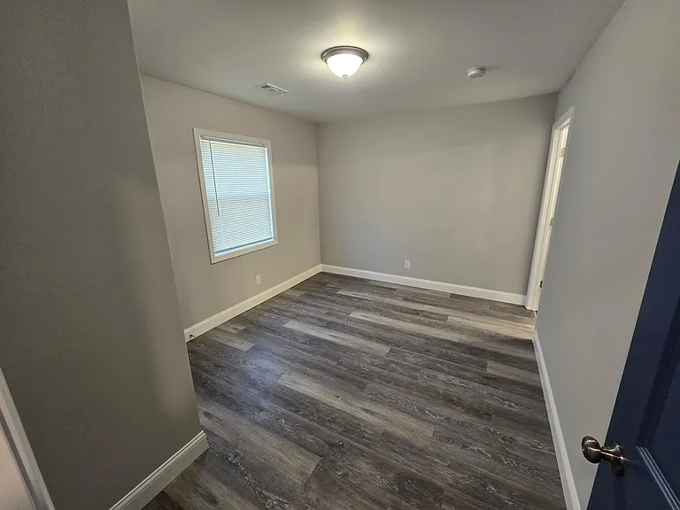 4333 Lincoln St — Photo 9