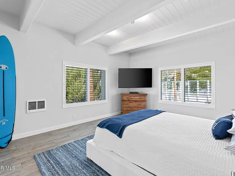11900 Whitewater Ln — Photo 11