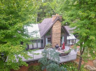 810 Old Wagon Rd, Byron, IL 61061