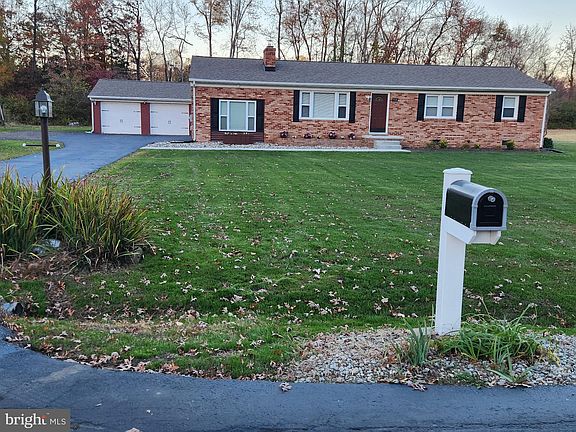 2nd image of 9550 Carl Ln