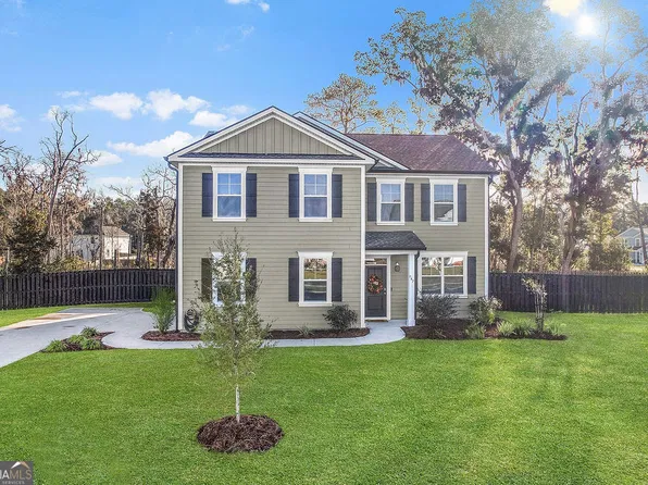 567 Foxtail Dr, Richmond Hill, GA 31324