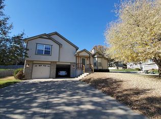 1516 S 105th St, Edwardsville, KS 66111