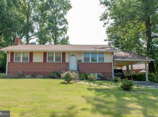 9301 Wellington St, Lanham, MD 20706