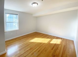 328 Bremen St APT 1, Boston, MA 02128