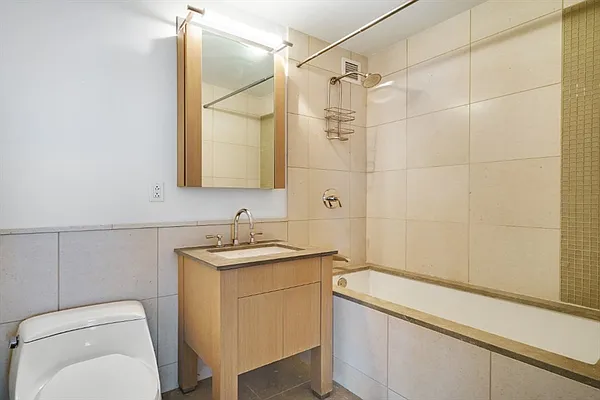 Rented by Corcoran | media 21