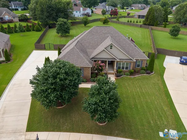 107 Stone River Rd, Huntsville, AL 35811