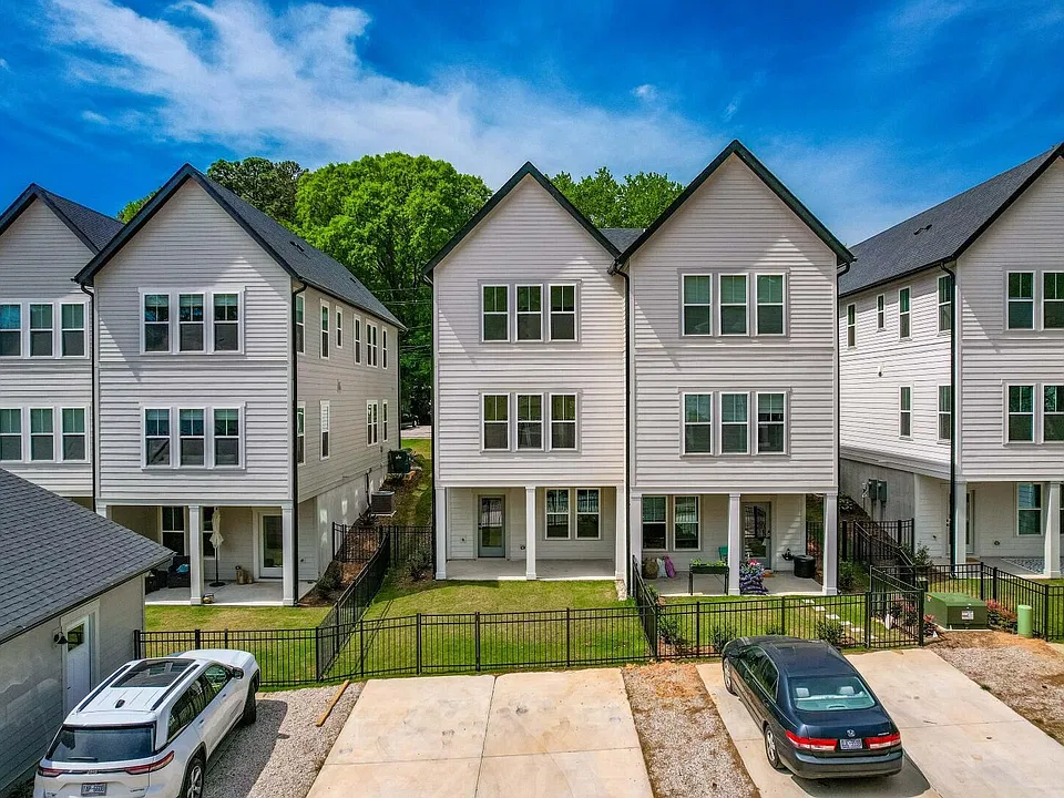 845 Athens Dr