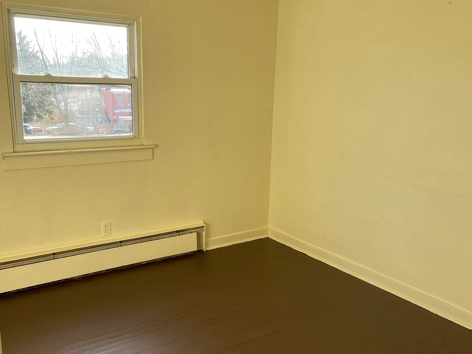 2426 Spring St — Photo 4