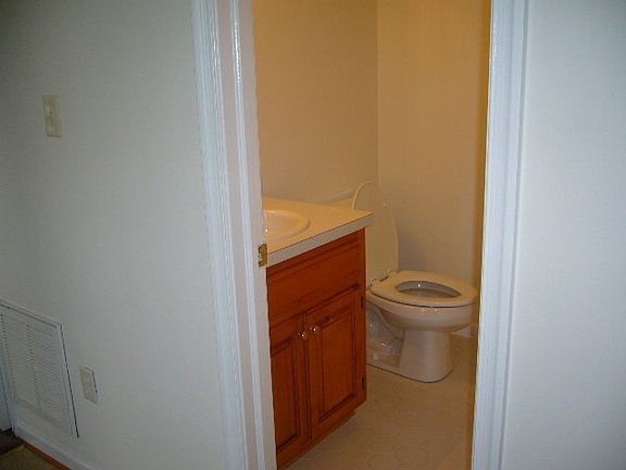 4th image of 103 S Palm Ave #B