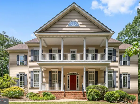 8622 Laroque Run Dr, Fredericksburg, VA 22407