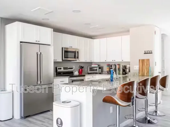 5855 E 3rd St, Tucson, AZ 85711