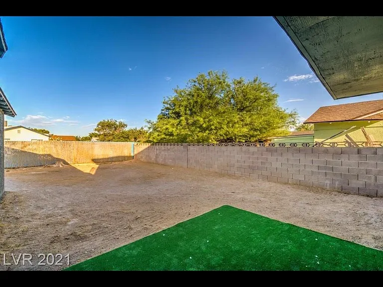 3124 Van Der Meer St — Photo 30