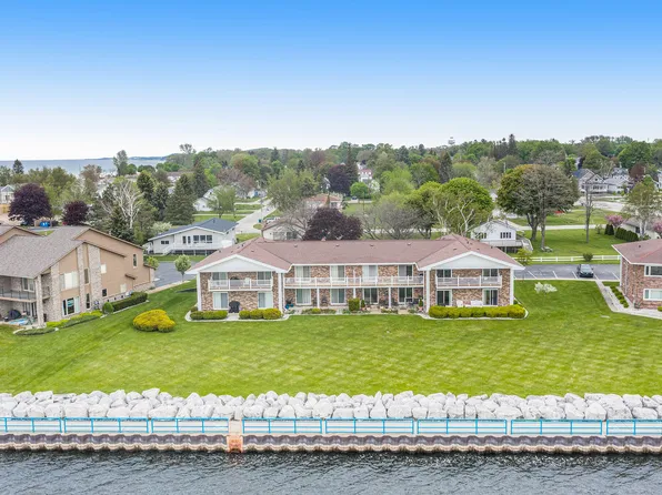 306 S Ferry St Unit 14, Ludington, MI 49431