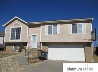 17036 Boyd St, Omaha, NE 68116