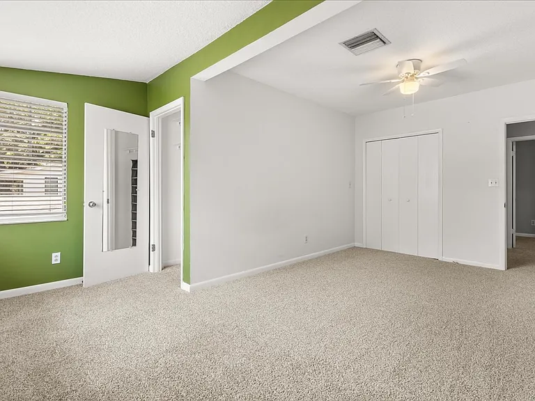 742 N Westmoreland Dr — Photo 30