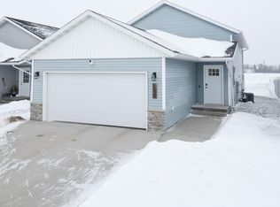 6028 78th Ave S, Horace, ND 58047