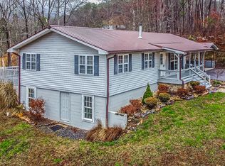 200 Jackie Cove Rd, Hayesville, NC 28904