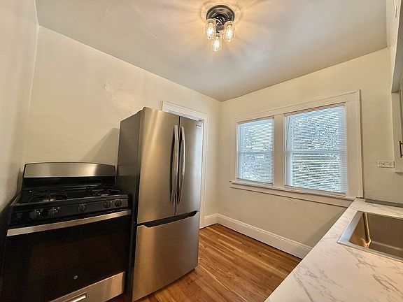 5th image of 1319 Lakewood Ave #Up