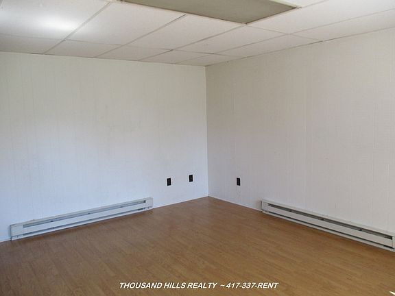 5th image of 308 N Sunshine St E