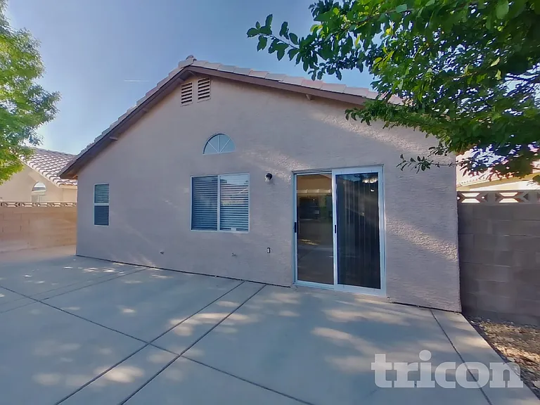 7020 Overhill Ave — Photo 15