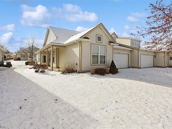 2nd image of 2176 Southampton Ln