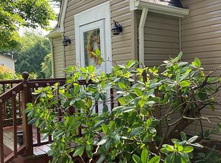 5045 E Lake Rd, Erie, PA 16511